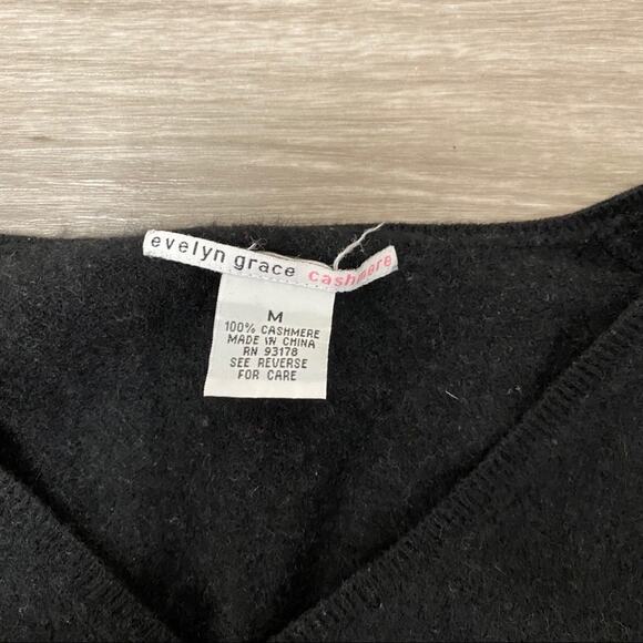 Evelyn Grace 100% Cashmere V-Neck Sweater Black M - Picture 5 of 7